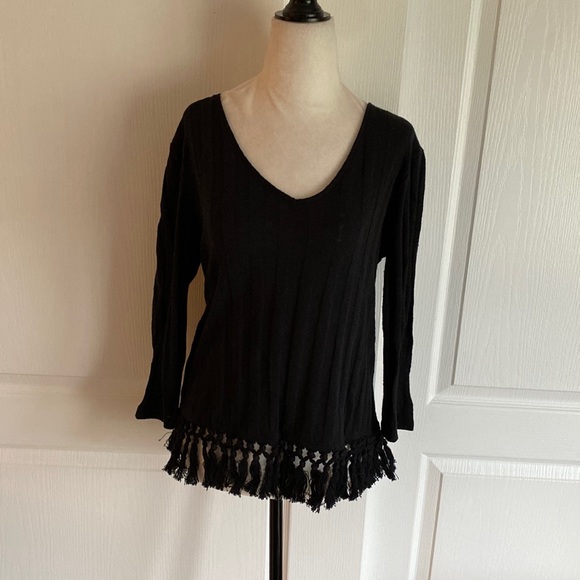 Anthropologie V-neck ribbed sweater with fringe trim - Picture 1 of 6